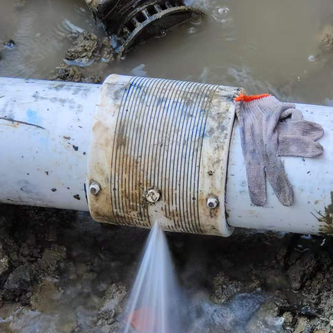 200電熔套筒漏水現場